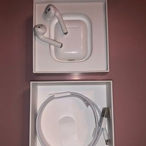 Apple AirPods 2nd Generation